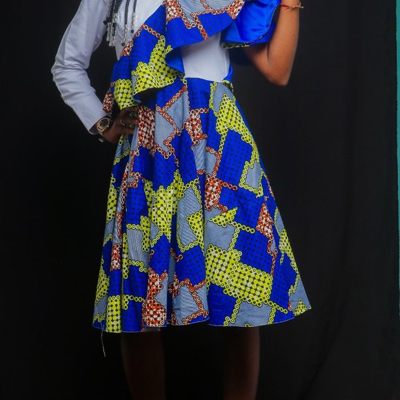 Knee length dress white African blue print ngounbang - Picture 4 of 7